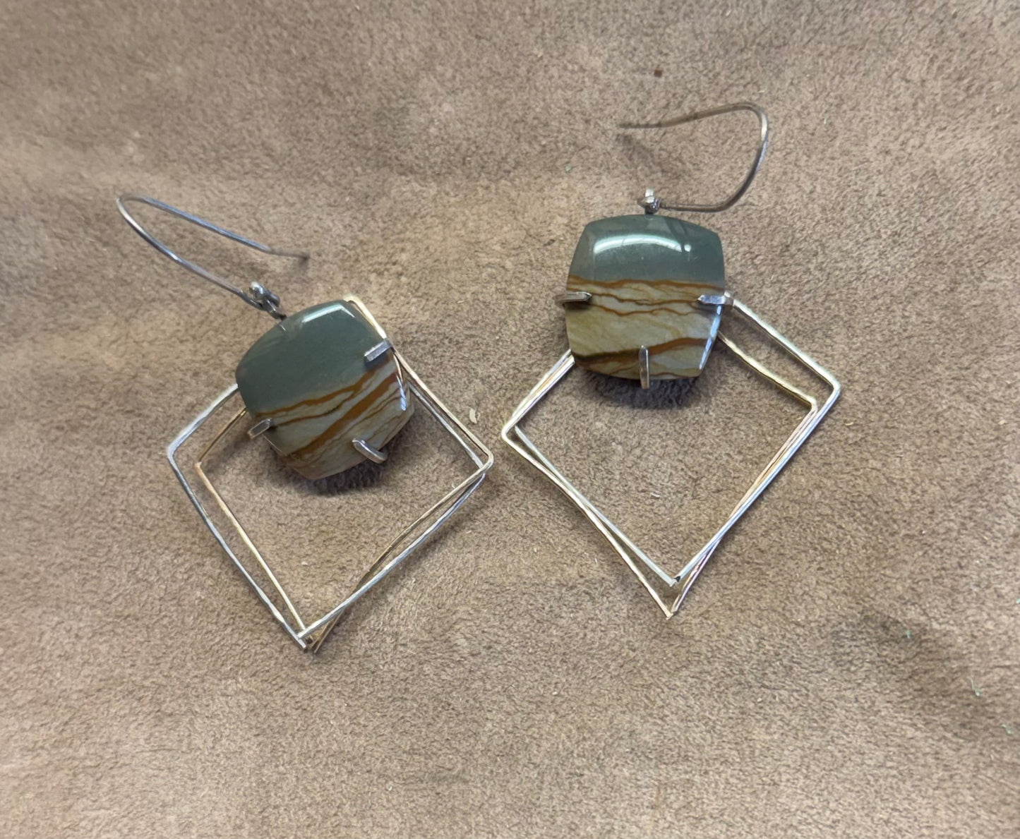 Landscape Jasper 3 in 1’s
