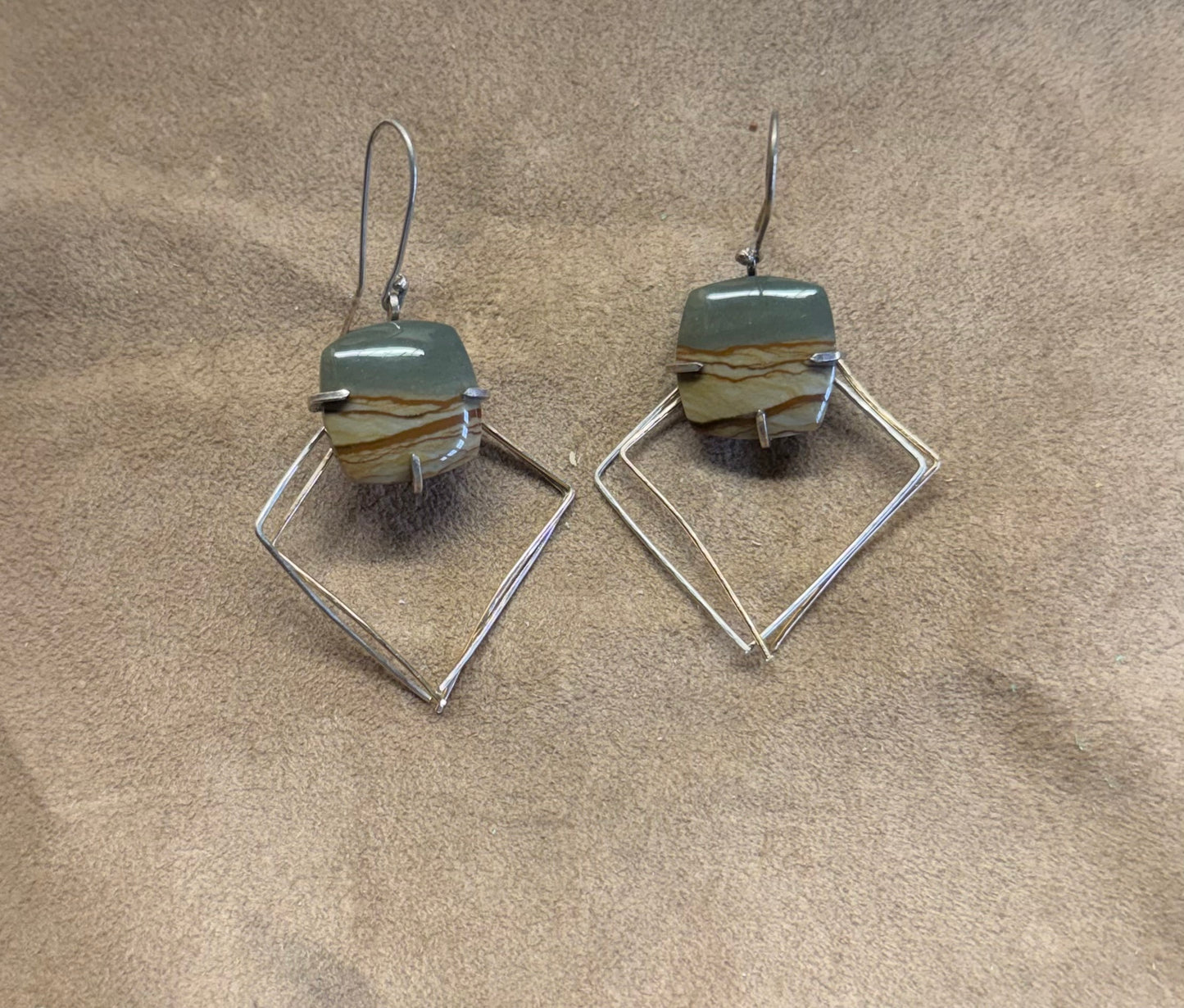 Landscape Jasper 3 in 1’s